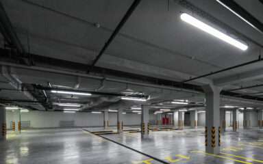 5-foot weatherproof batten